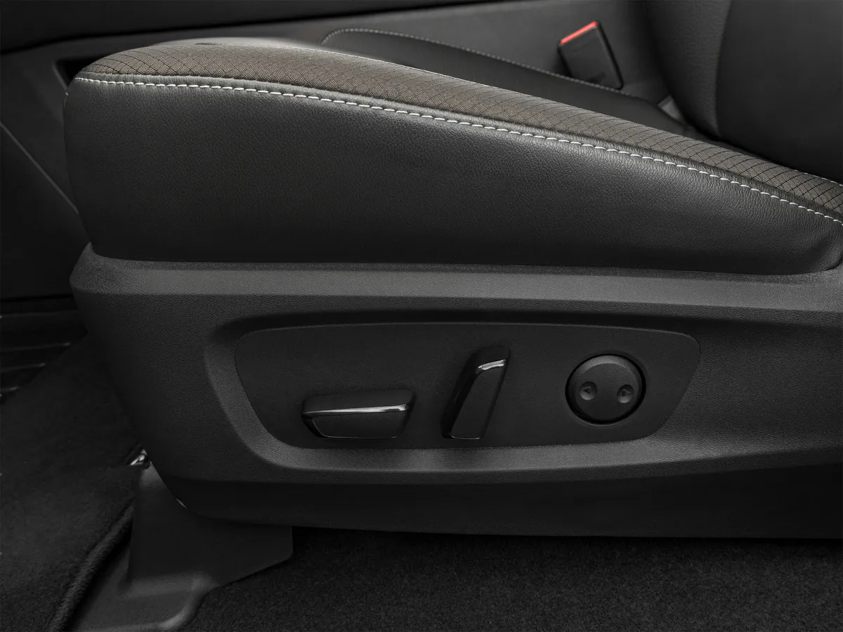 2024 Nissan Pathfinder SL thumbnail 24