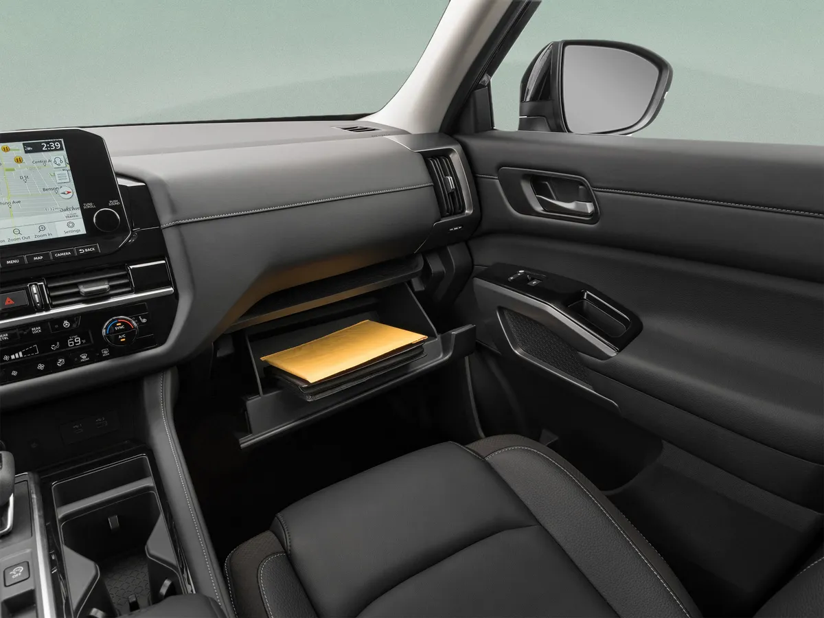 2024 Nissan Pathfinder SL thumbnail 35