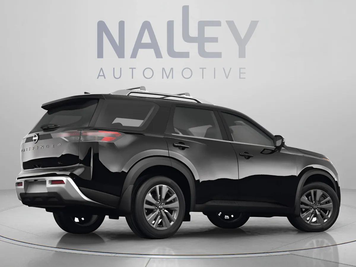 2024 Nissan Pathfinder SL thumbnail 5