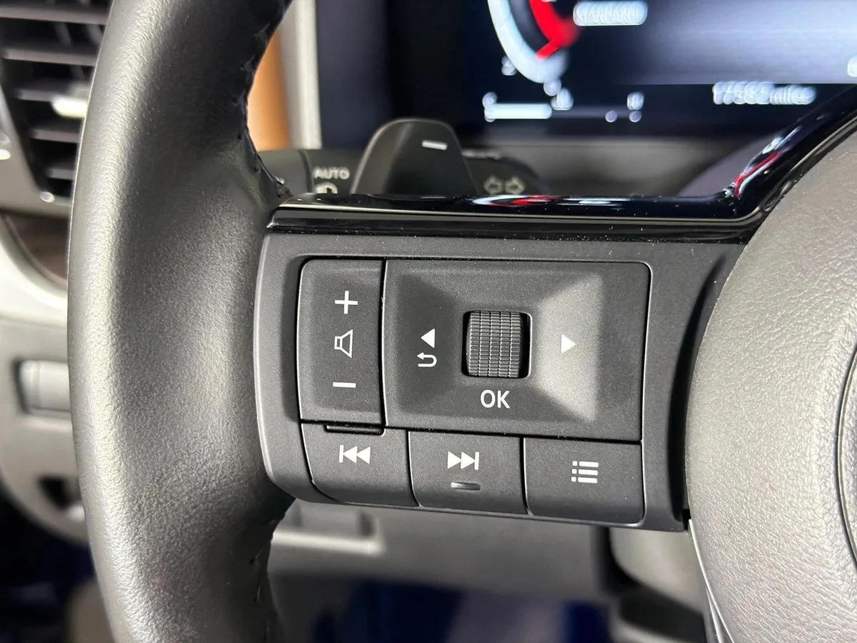 2024 Nissan Rogue Platinum thumbnail 27