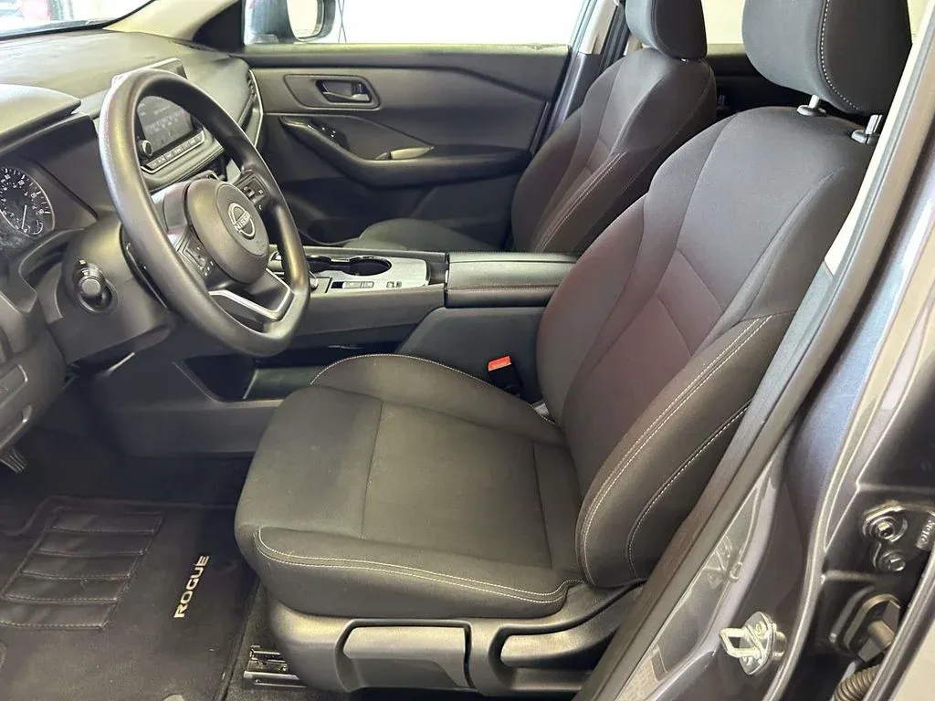 2024 Nissan Rogue S thumbnail 14