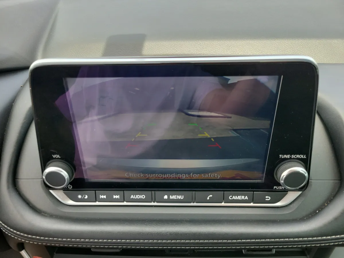 2024 Nissan Rogue S thumbnail 14