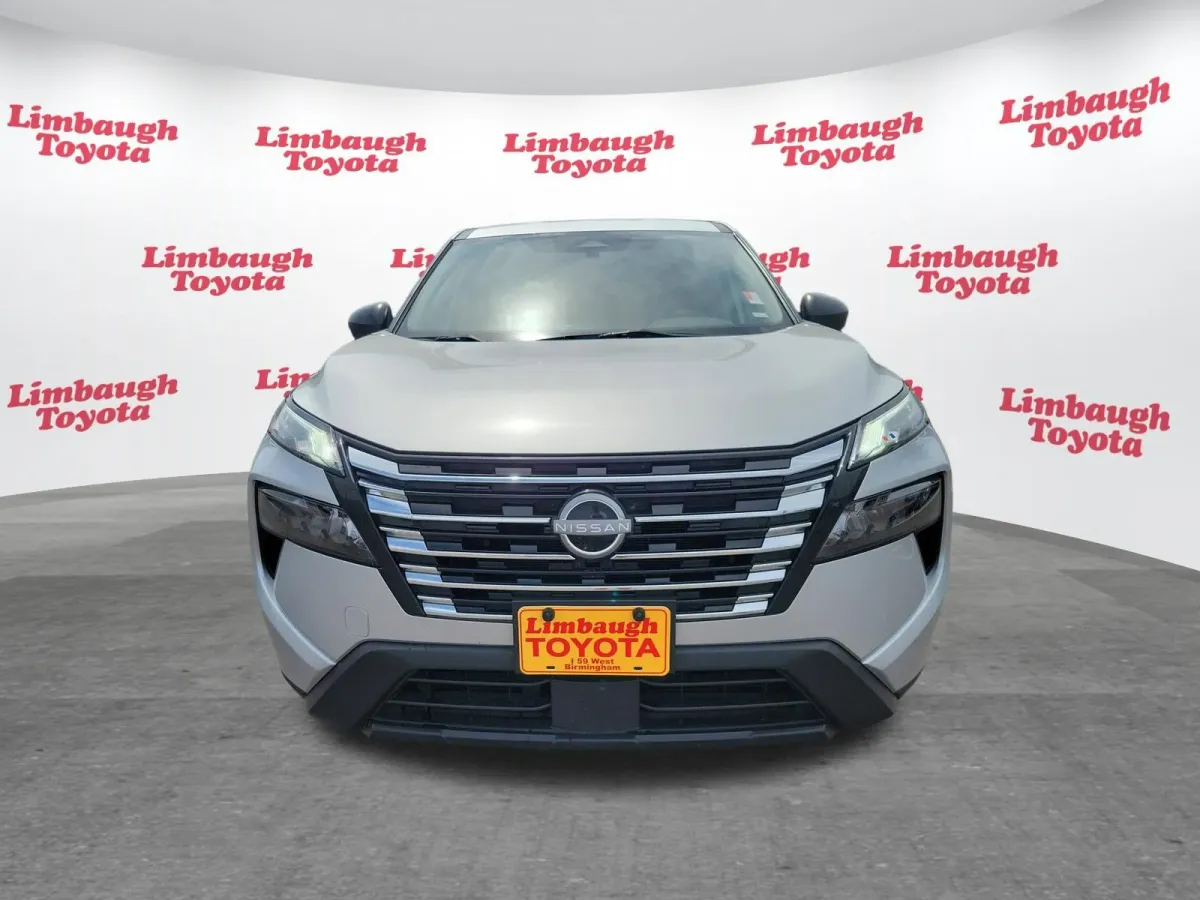 2024 Nissan Rogue S thumbnail 19
