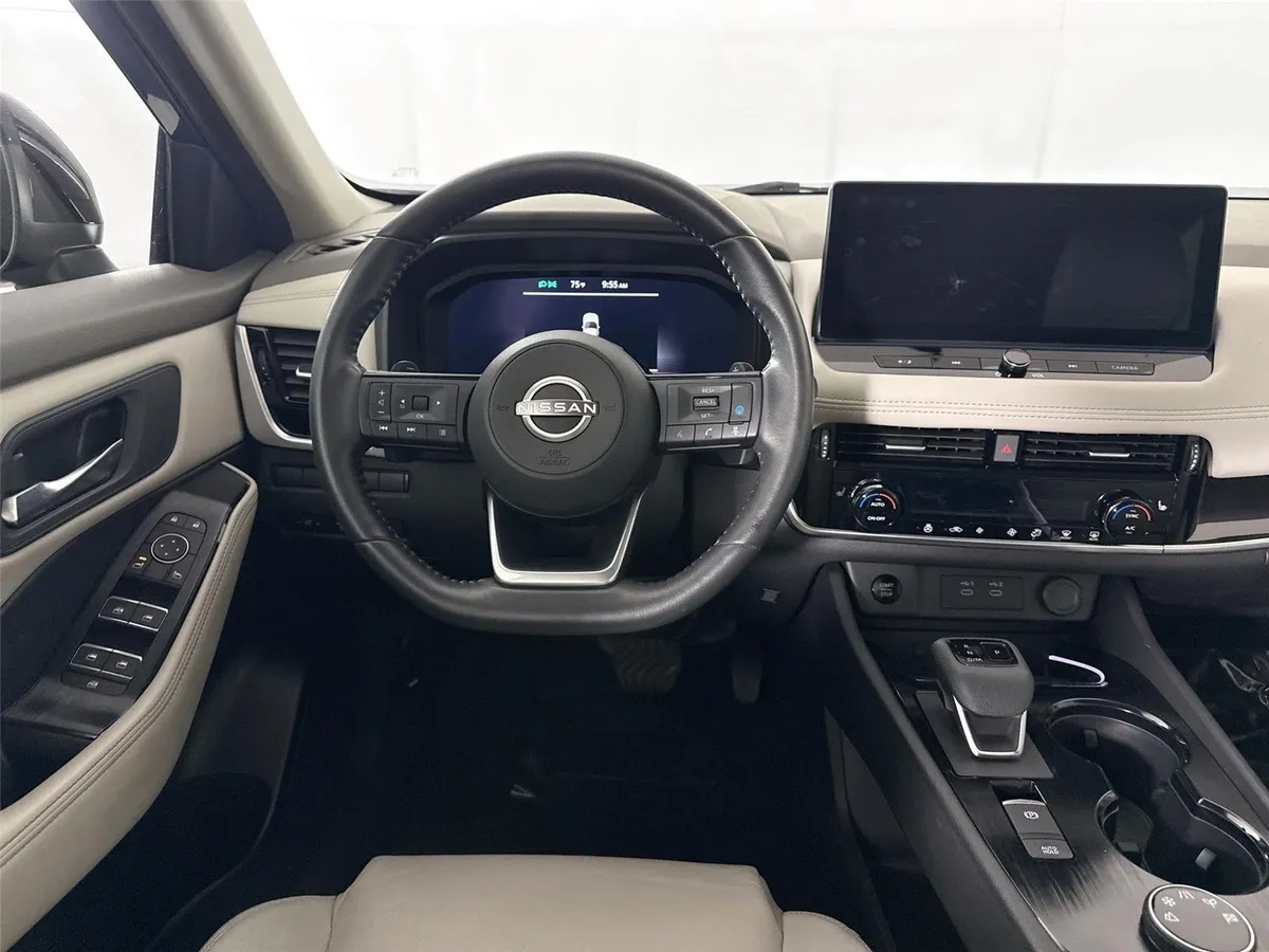 2024 Nissan Rogue SL thumbnail 31