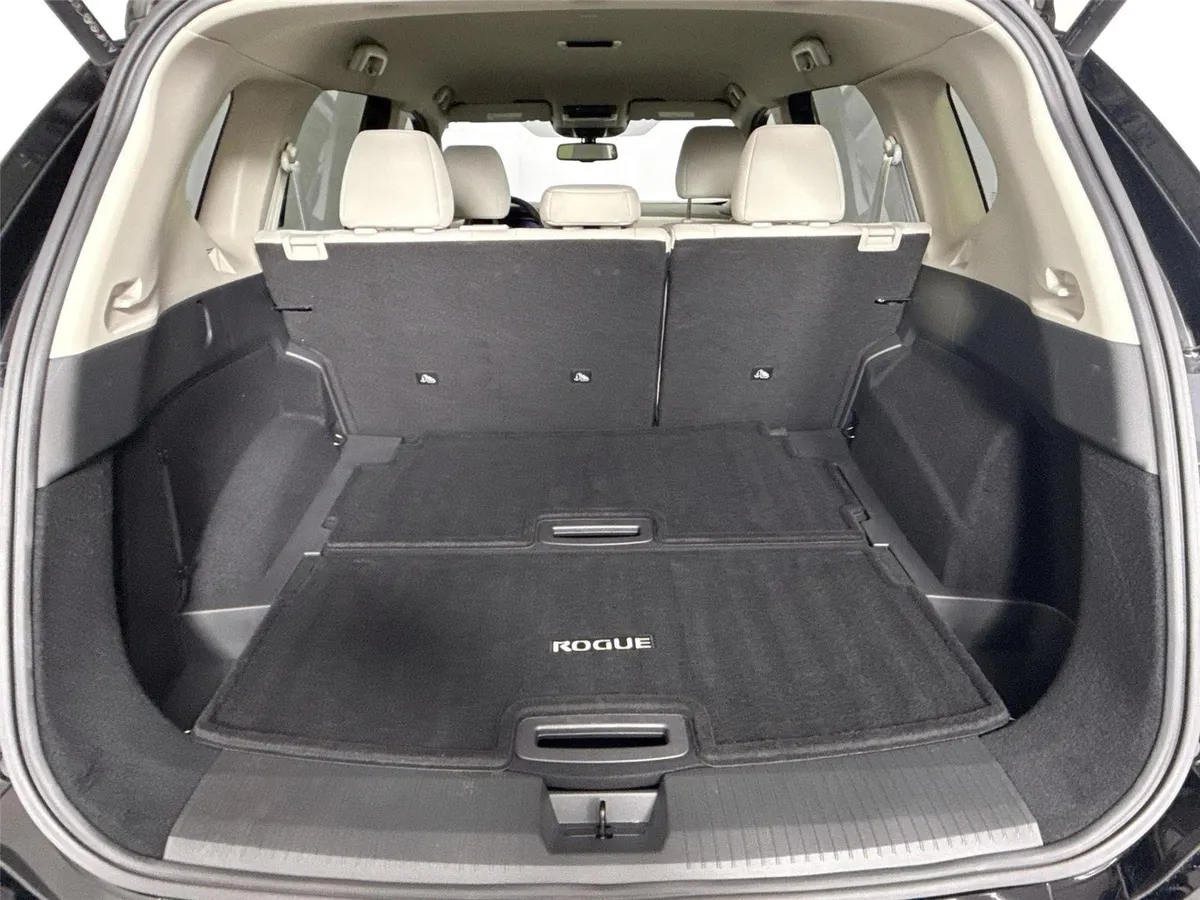 2024 Nissan Rogue SL thumbnail 37