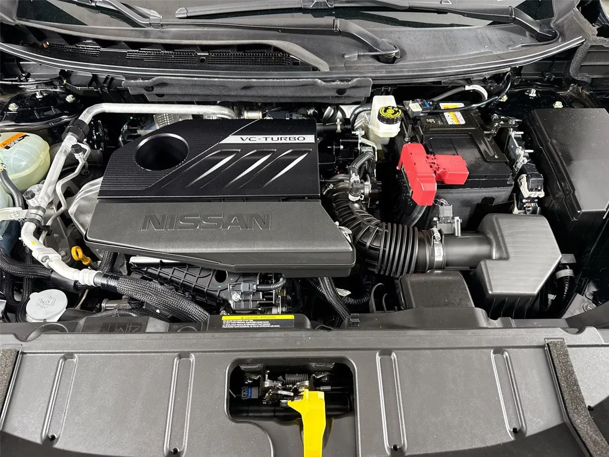 2024 Nissan Rogue SL thumbnail 44