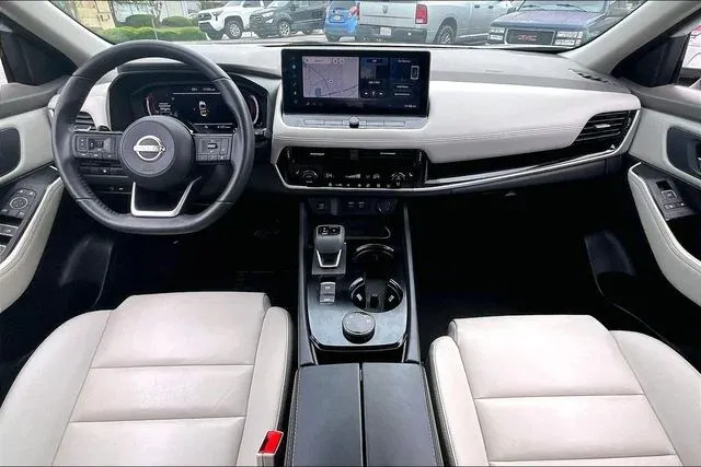 2024 Nissan Rogue SL thumbnail 7
