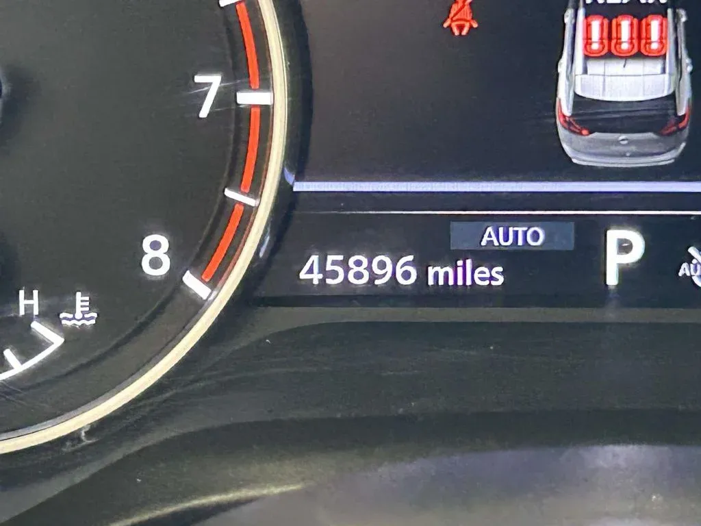 2024 Nissan Rogue SV thumbnail 29