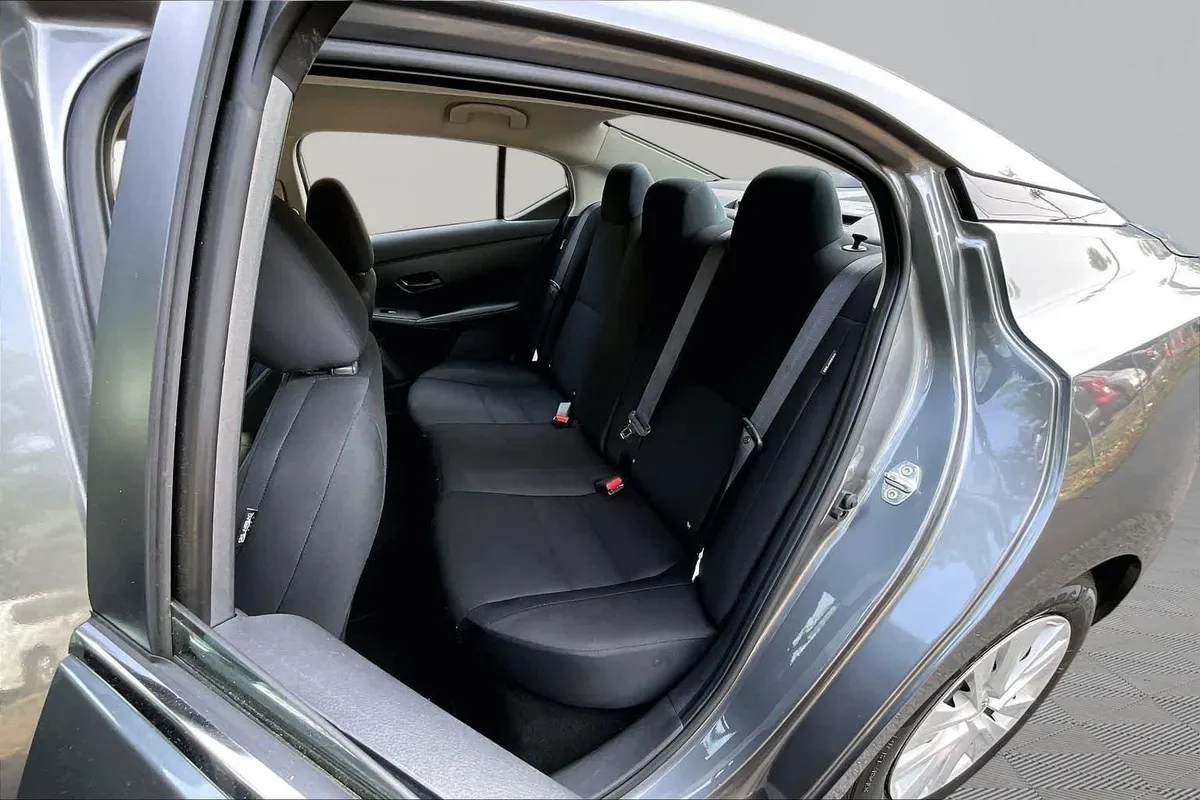 2024 Nissan Sentra S thumbnail 19