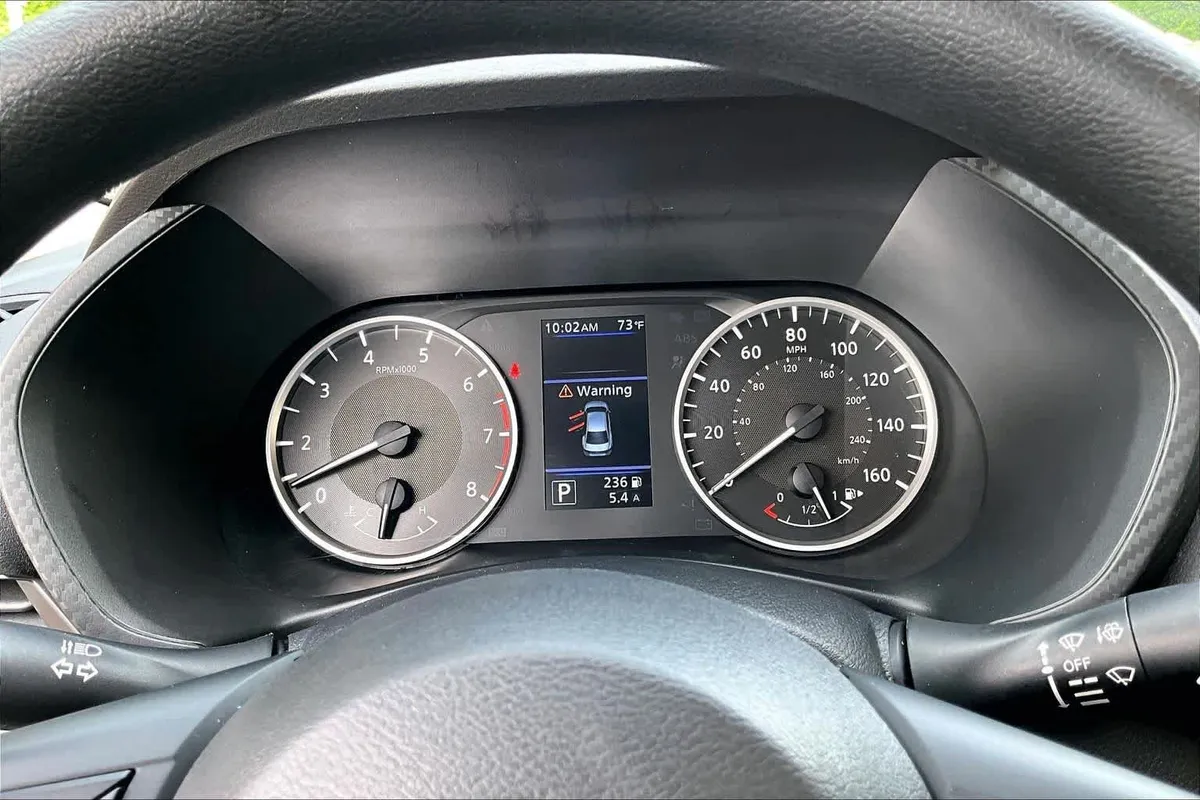 2024 Nissan Sentra S thumbnail 24