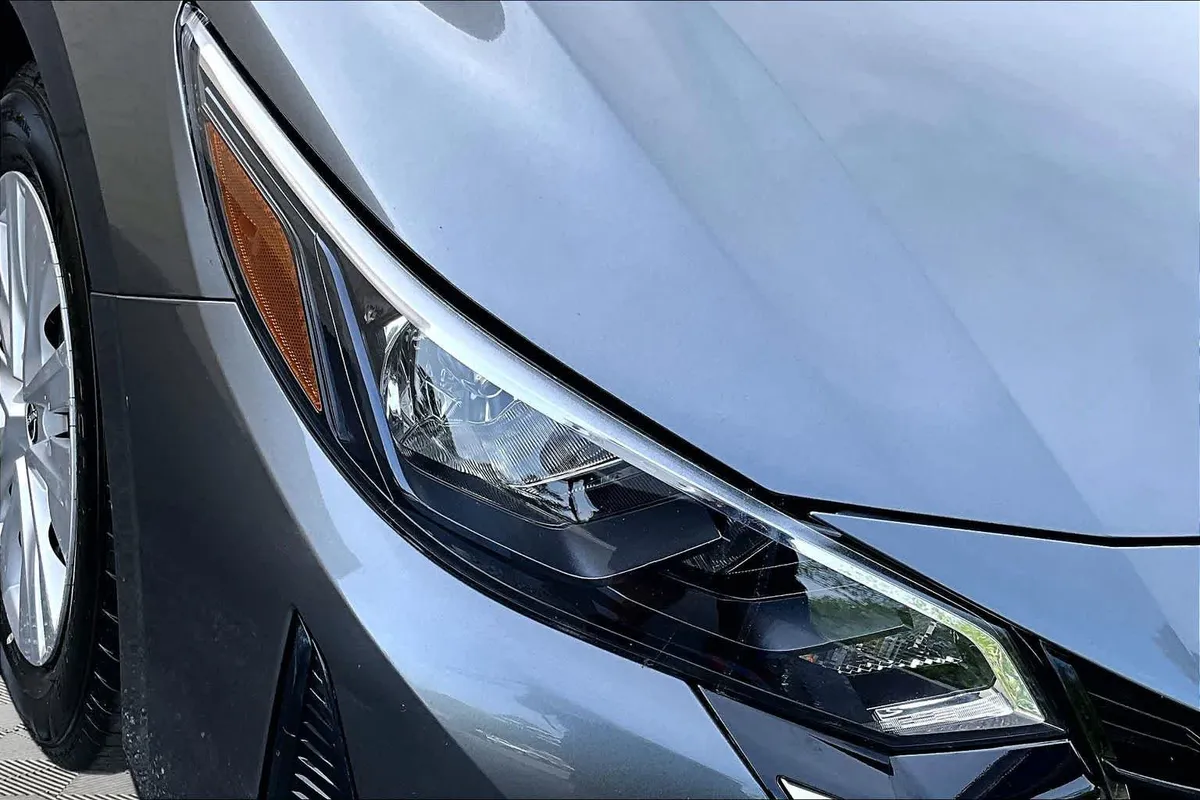 2024 Nissan Sentra S thumbnail 26