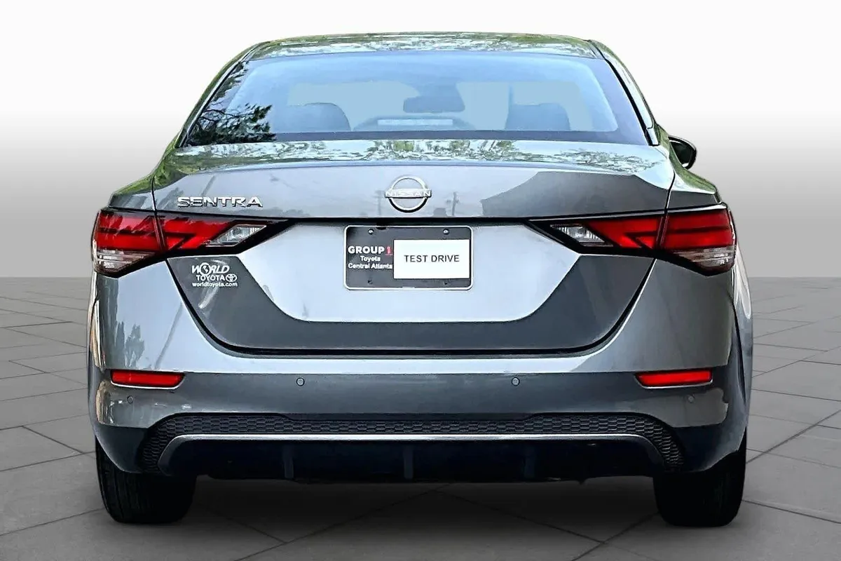 2024 Nissan Sentra S thumbnail 5