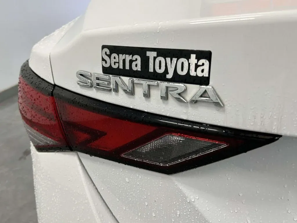 2024 Nissan Sentra S thumbnail 10