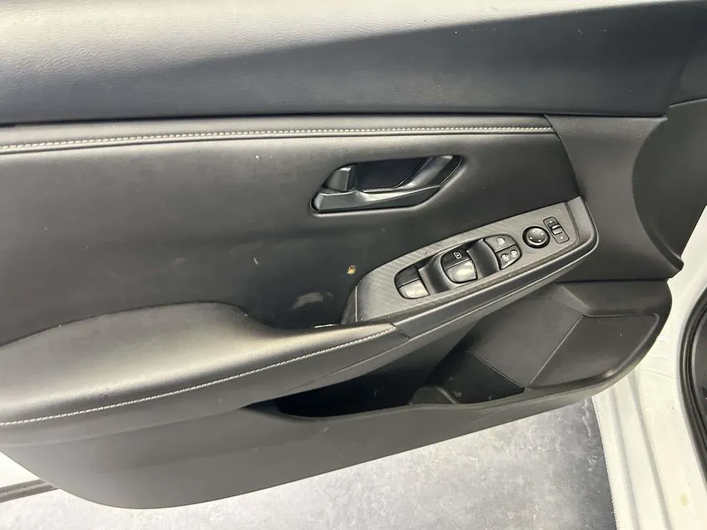 2024 Nissan Sentra S thumbnail 15