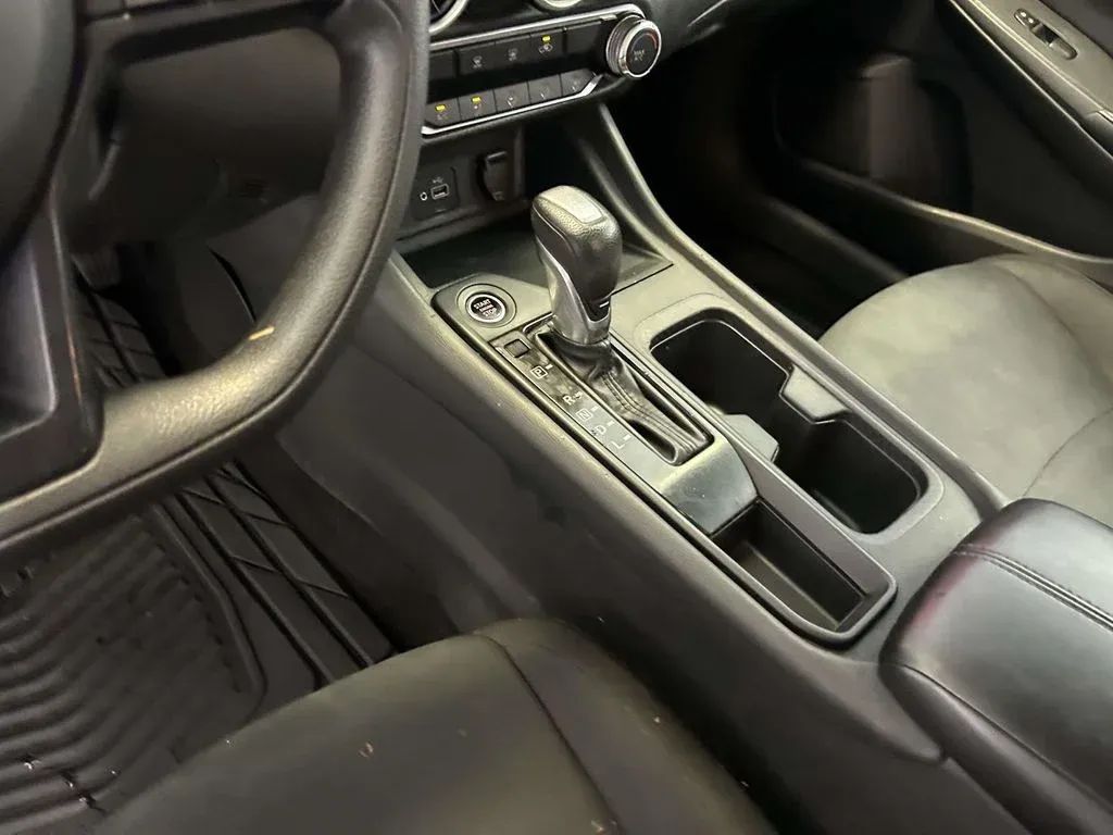 2024 Nissan Sentra S thumbnail 19