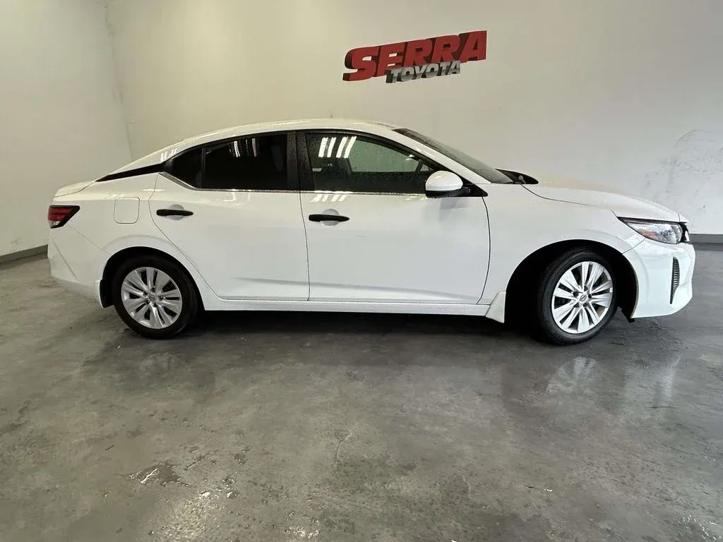 2024 Nissan Sentra S thumbnail 2
