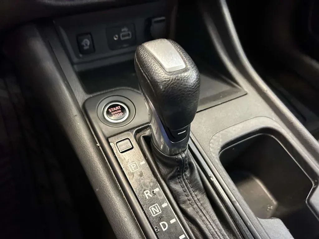 2024 Nissan Sentra S thumbnail 21