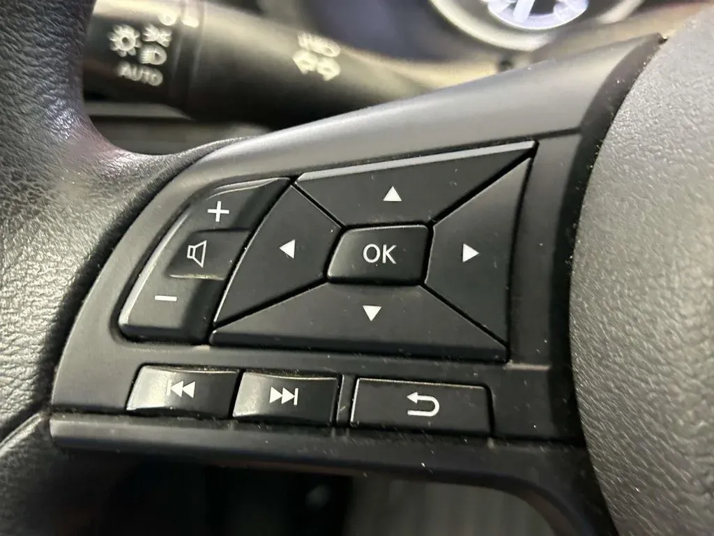 2024 Nissan Sentra S thumbnail 26