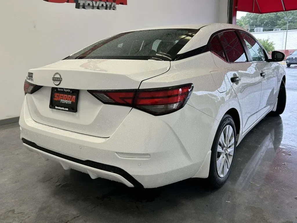 2024 Nissan Sentra S thumbnail 3