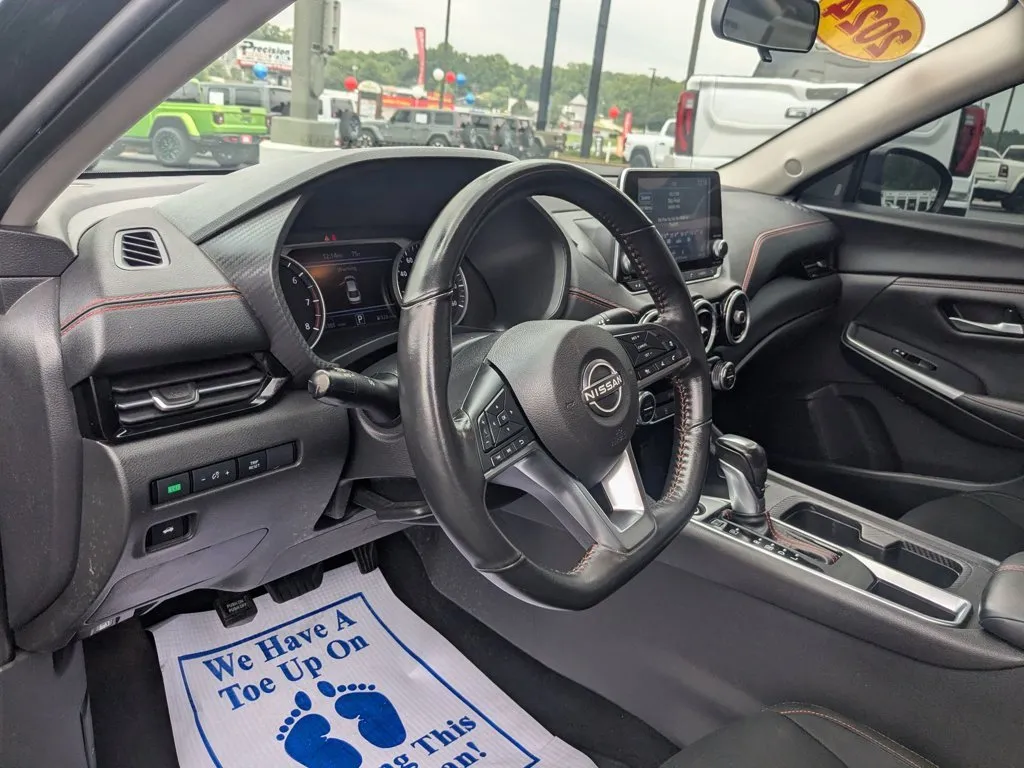 2024 Nissan Sentra SR thumbnail 13