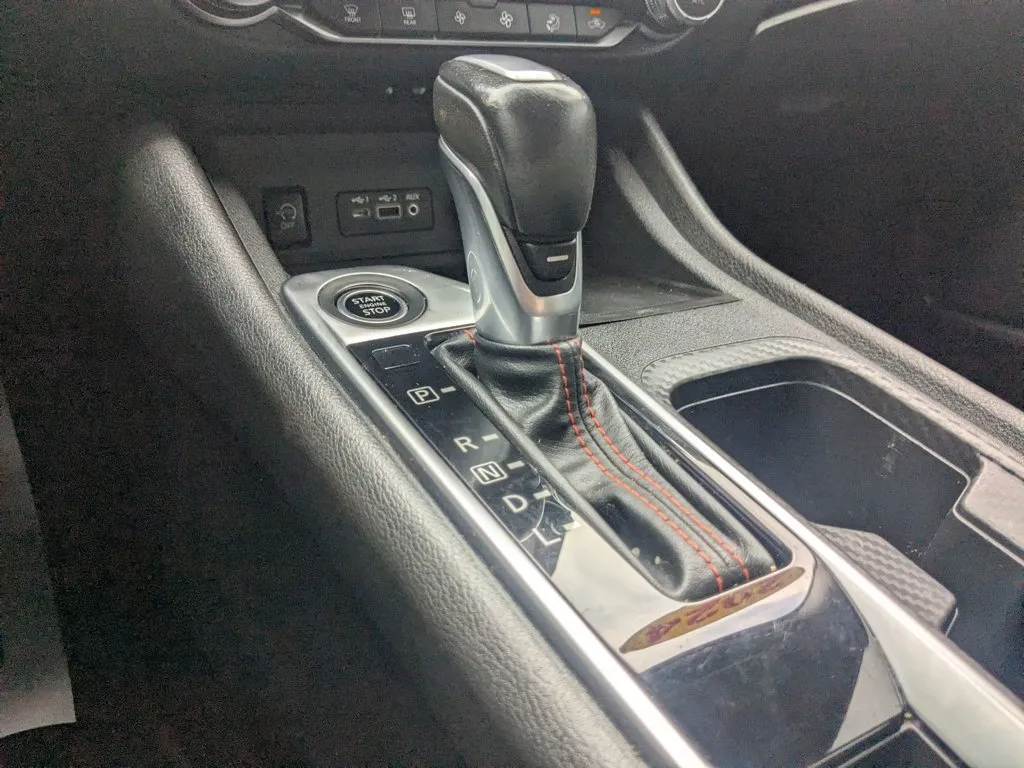 2024 Nissan Sentra SR thumbnail 18