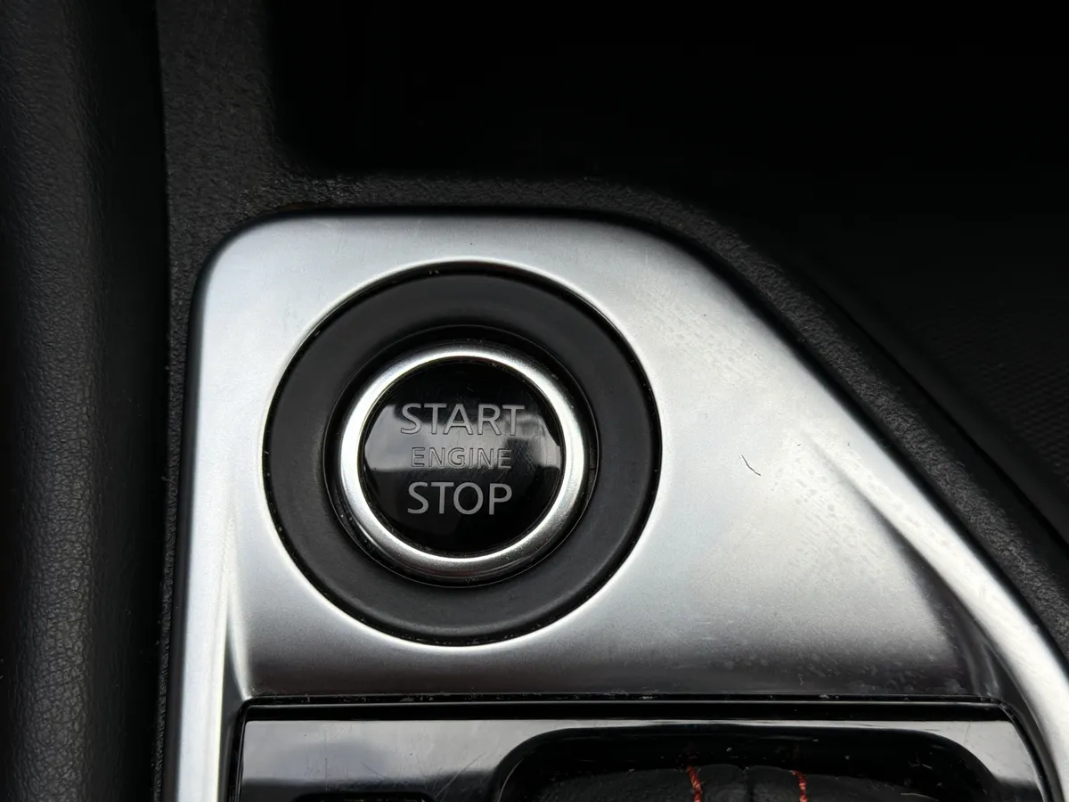 2024 Nissan Sentra SR thumbnail 10