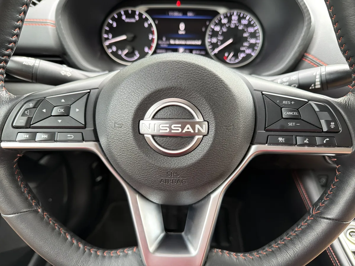 2024 Nissan Sentra SR thumbnail 11