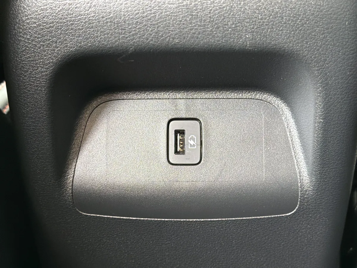 2024 Nissan Sentra SR thumbnail 21