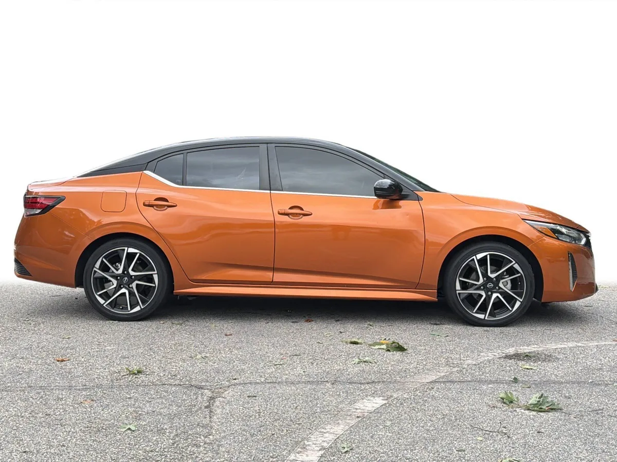 2024 Nissan Sentra SR thumbnail 29