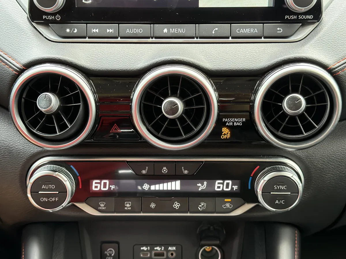 2024 Nissan Sentra SR thumbnail 8