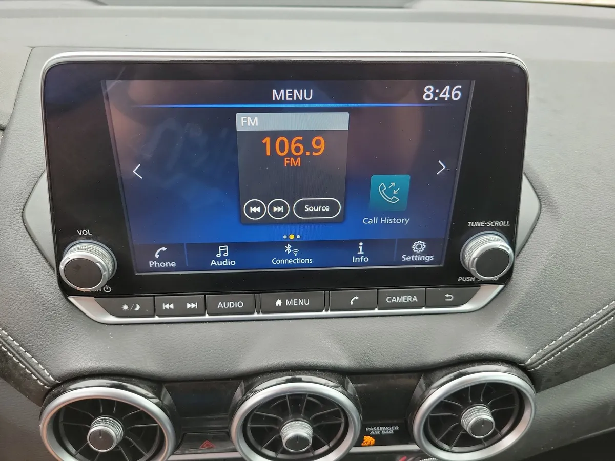 2024 Nissan Sentra SV thumbnail 15