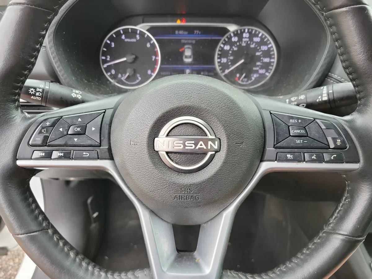 2024 Nissan Sentra SV thumbnail 19