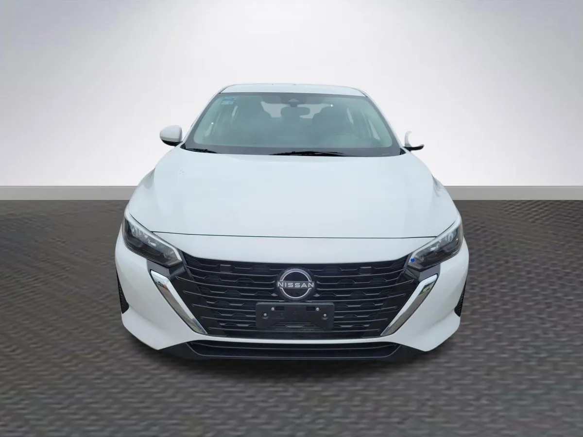 2024 Nissan Sentra SV thumbnail 2