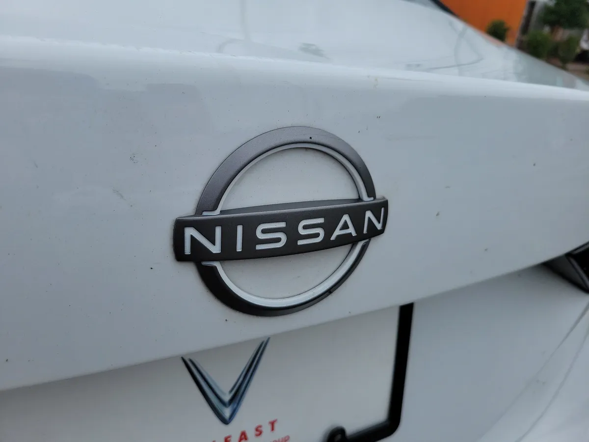 2024 Nissan Sentra SV thumbnail 26