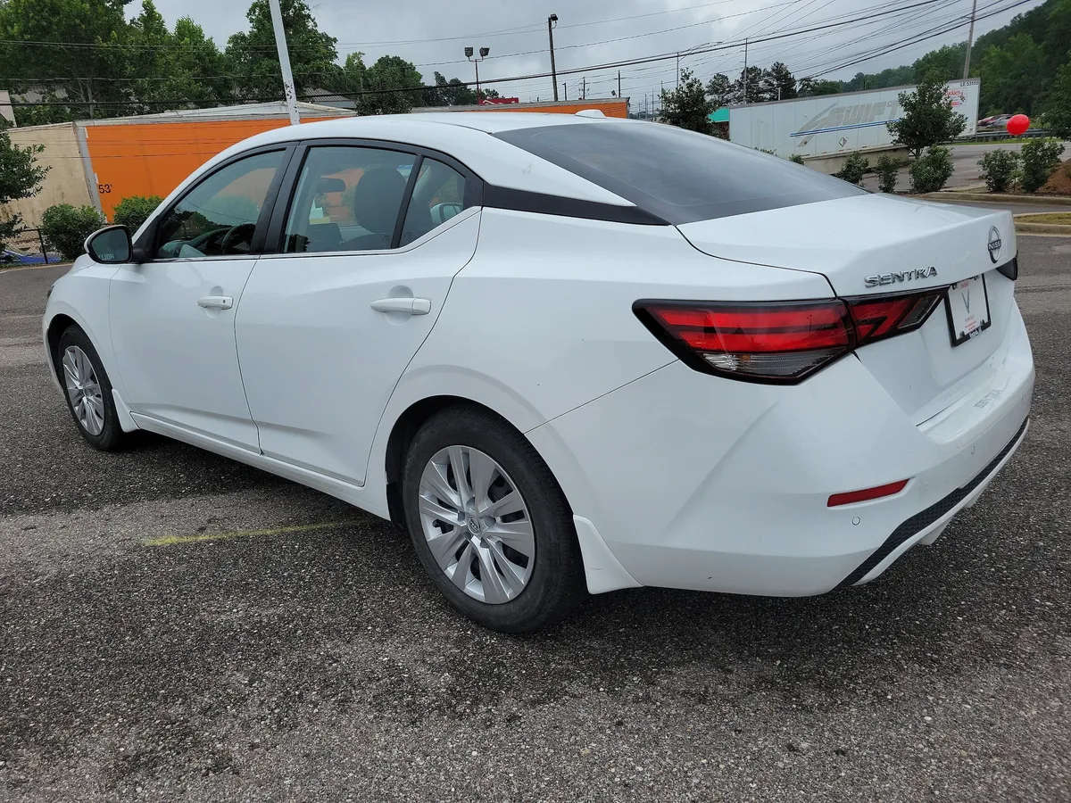 2024 Nissan Sentra SV thumbnail 7