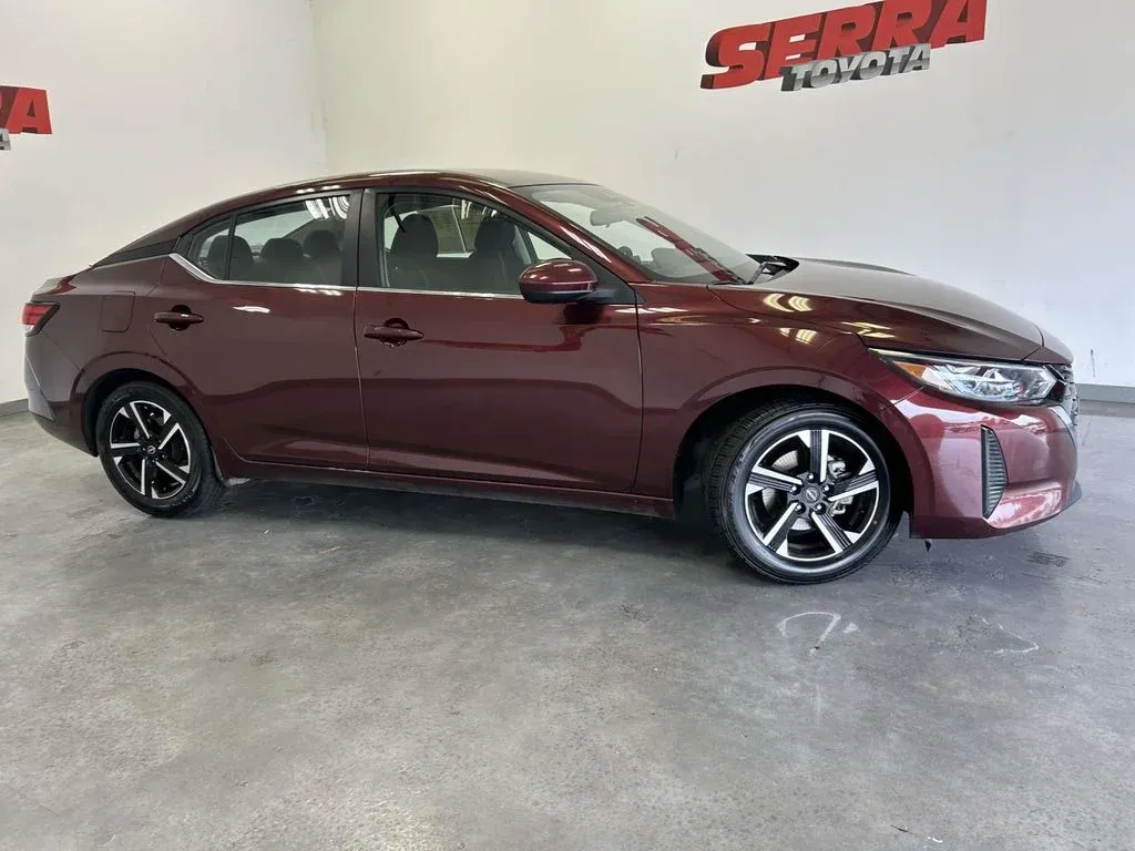 2024 Nissan Sentra SV thumbnail 2