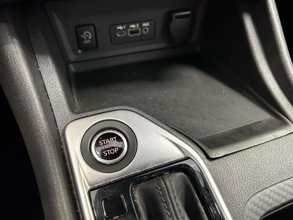 2024 Nissan Sentra SV thumbnail 22