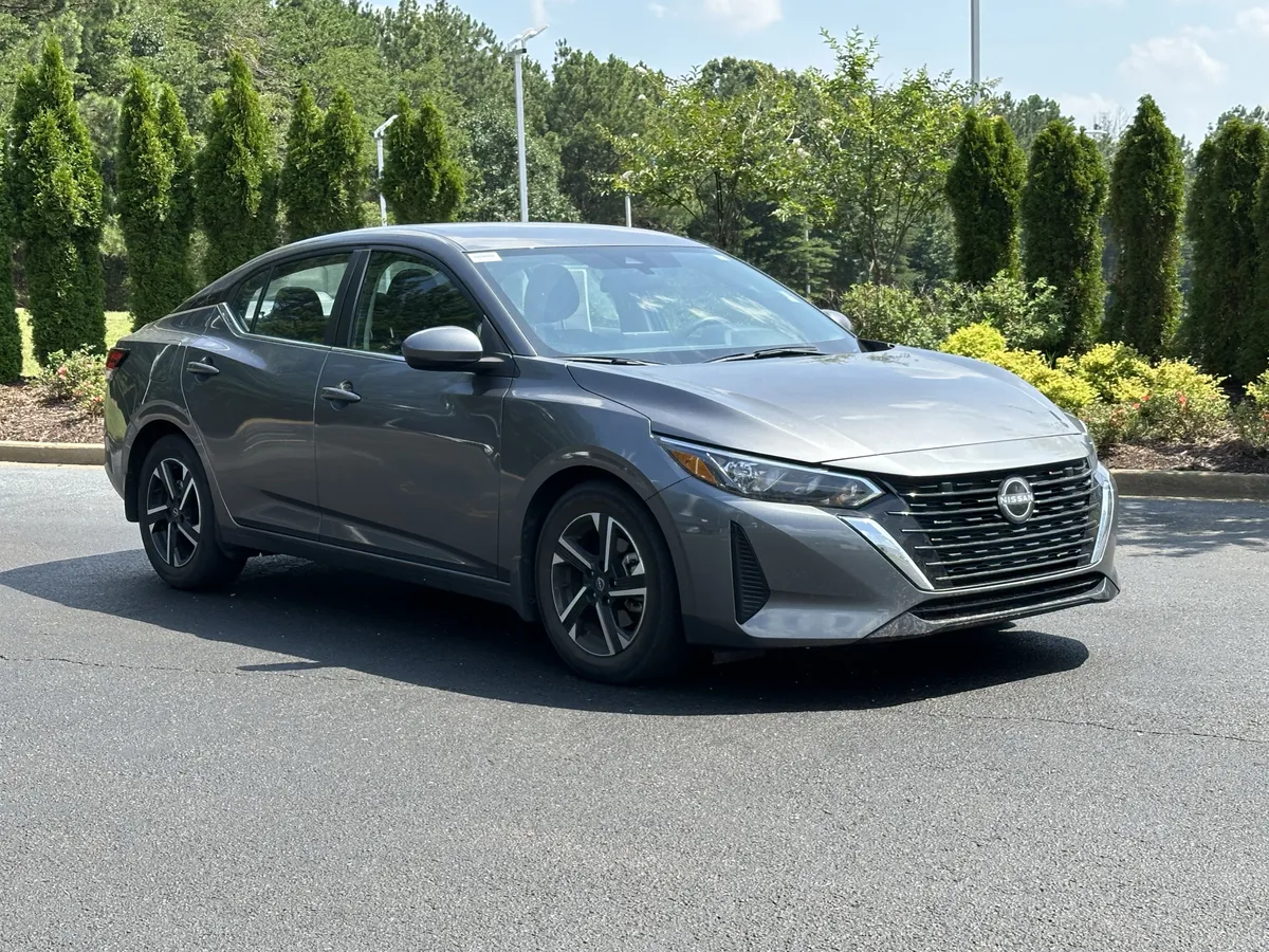 2024 Nissan Sentra SV CVT thumbnail 2