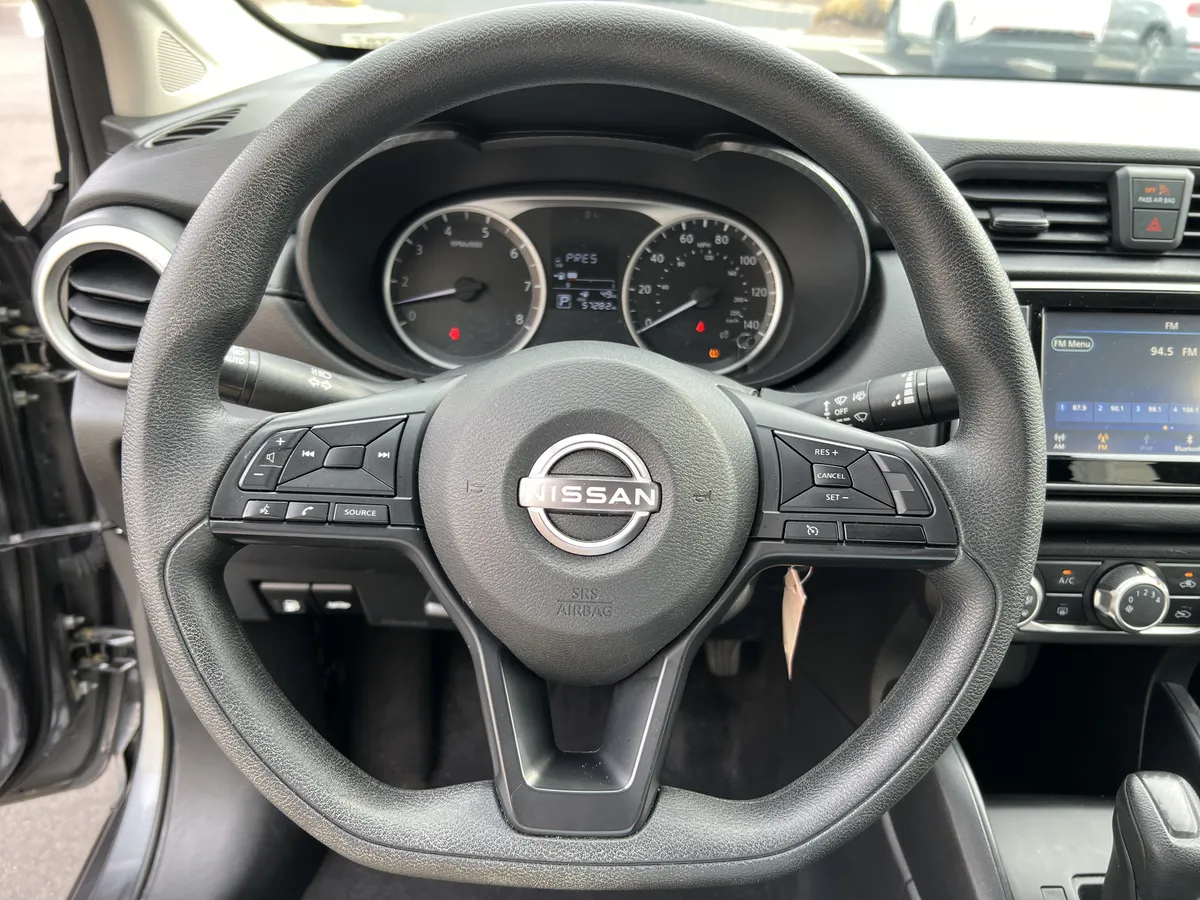 2024 Nissan Versa S thumbnail 17