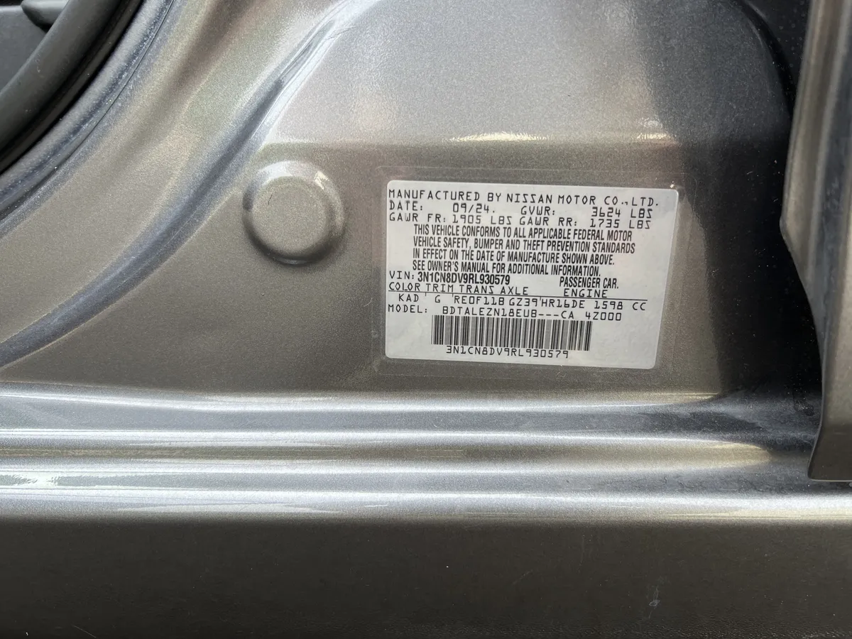 2024 Nissan Versa S thumbnail 33