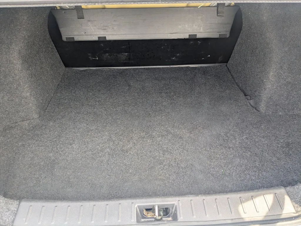 2024 Nissan Versa S thumbnail 23