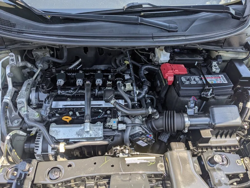 2024 Nissan Versa SV thumbnail 29