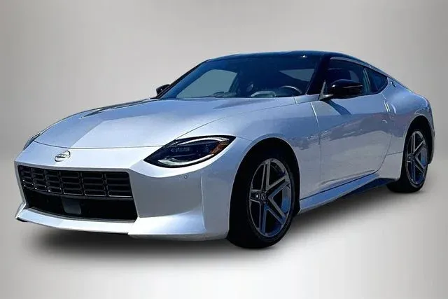 2024 Nissan Z Sport thumbnail 2