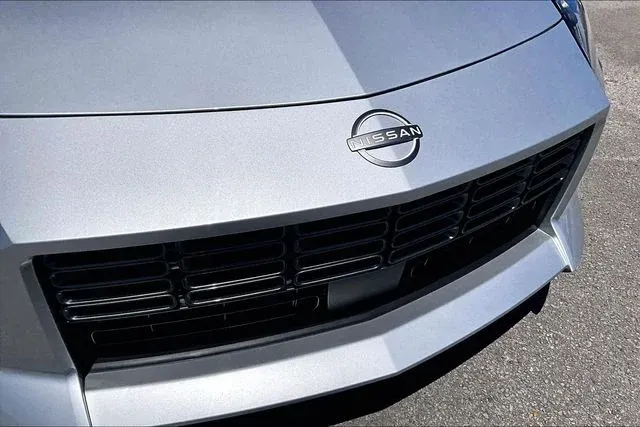 2024 Nissan Z Sport thumbnail 24