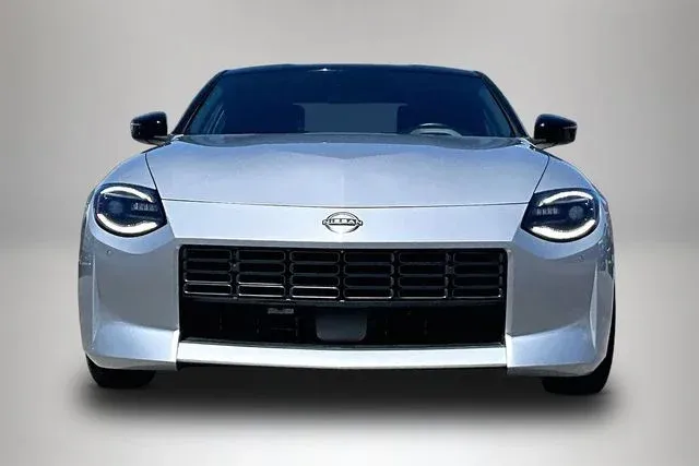 2024 Nissan Z Sport thumbnail 3