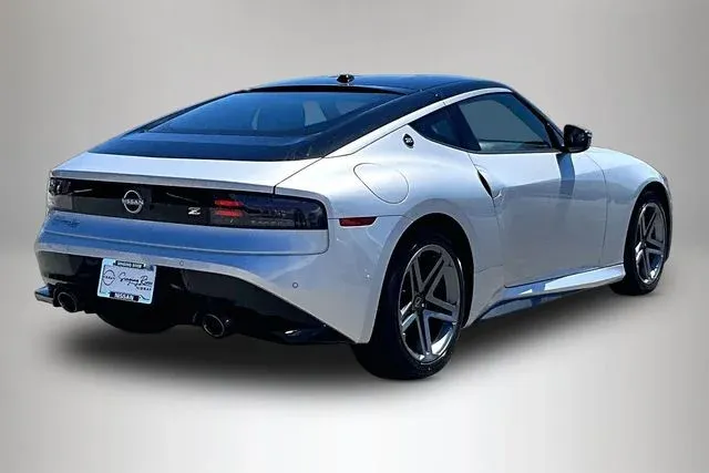 2024 Nissan Z Sport thumbnail 5