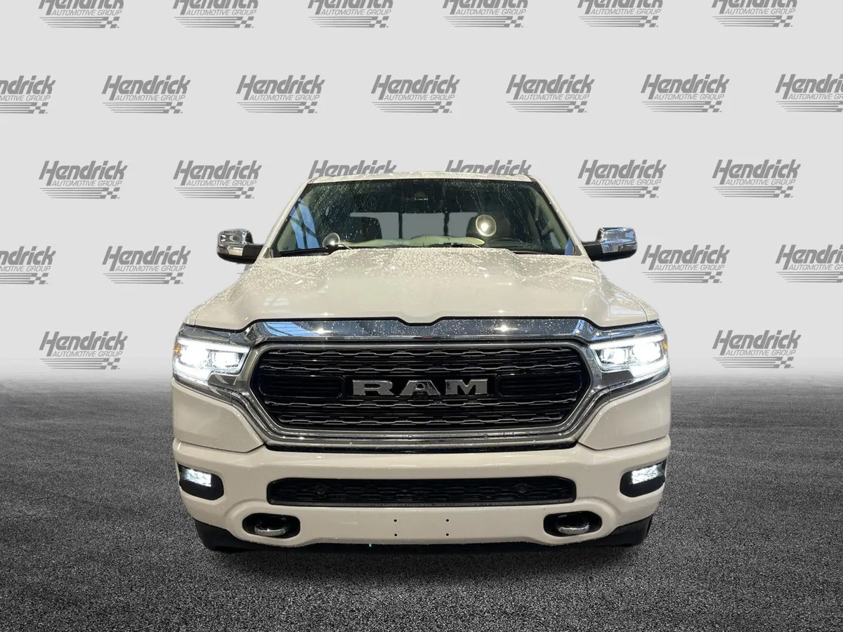 2024 Ram 1500 Limited thumbnail 2