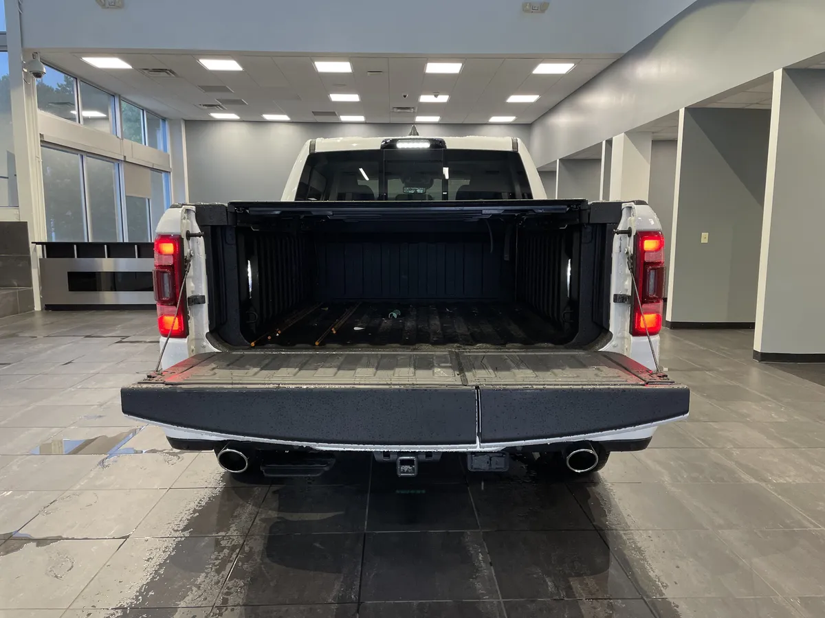 2024 Ram 1500 Limited thumbnail 35