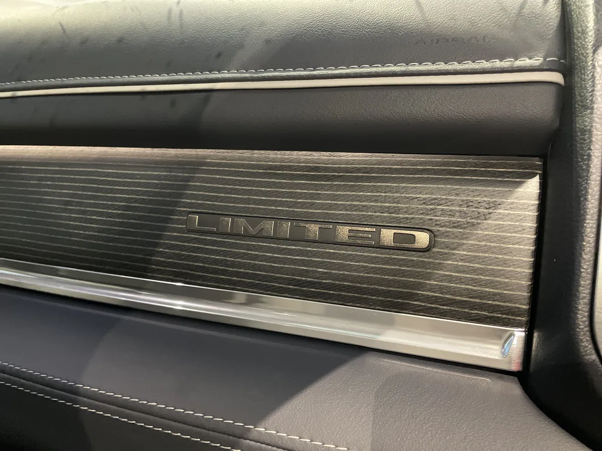 2024 Ram 1500 Limited thumbnail 39
