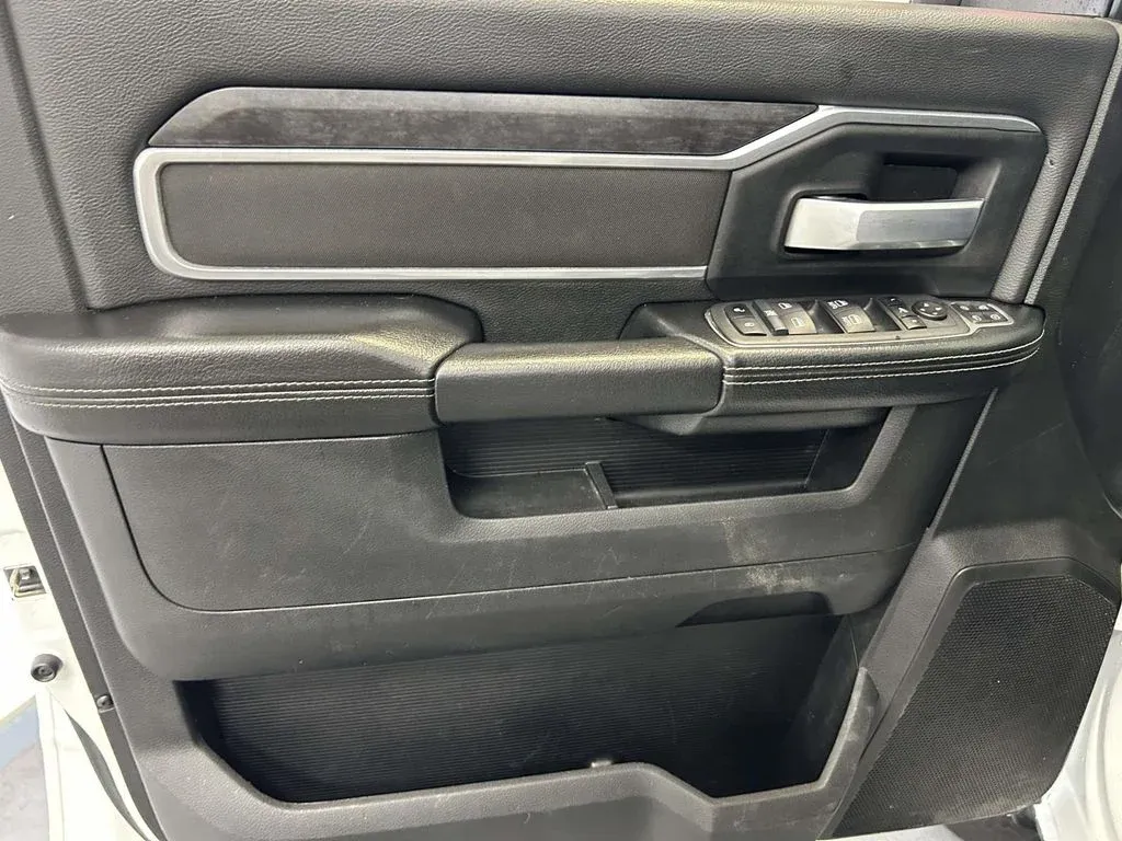 2024 Ram 2500 Big Horn thumbnail 19